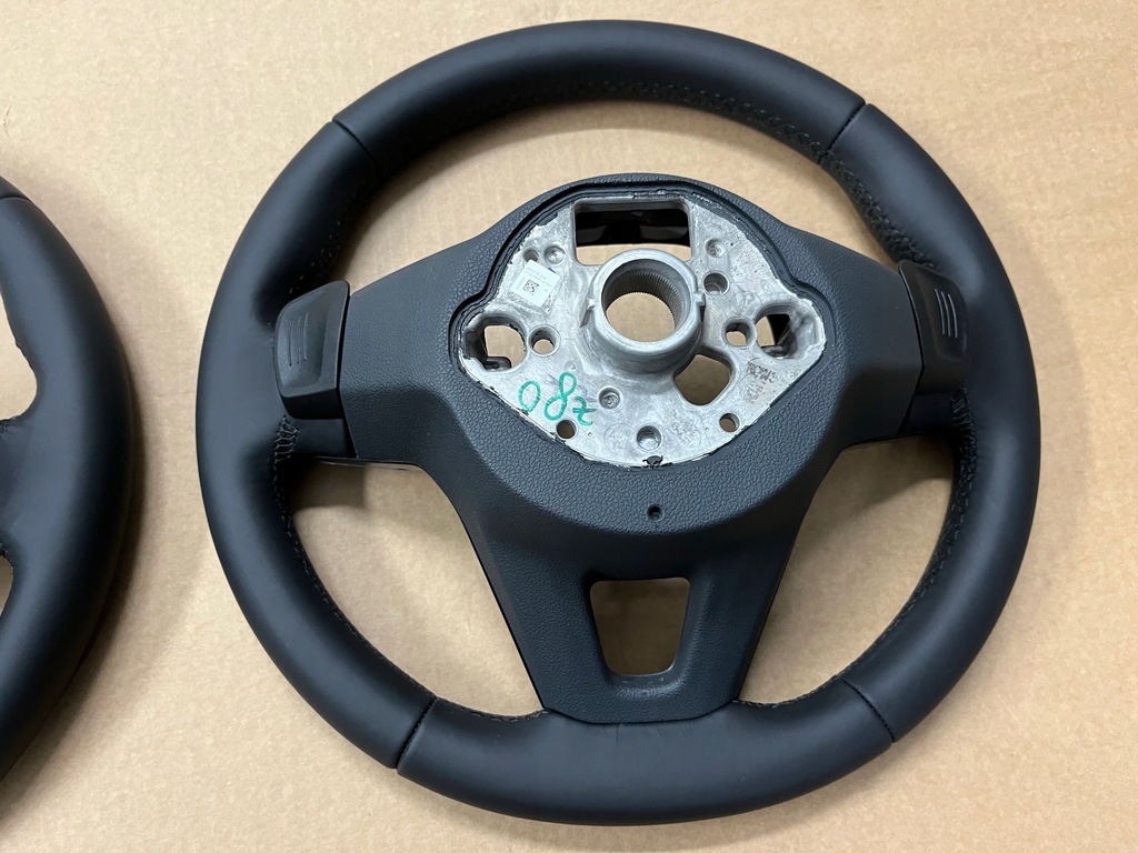 фото №6, Воздуховод ford connect mk3 ford tourneo 2kf кожа многофункциональный лепестки переключения 2023