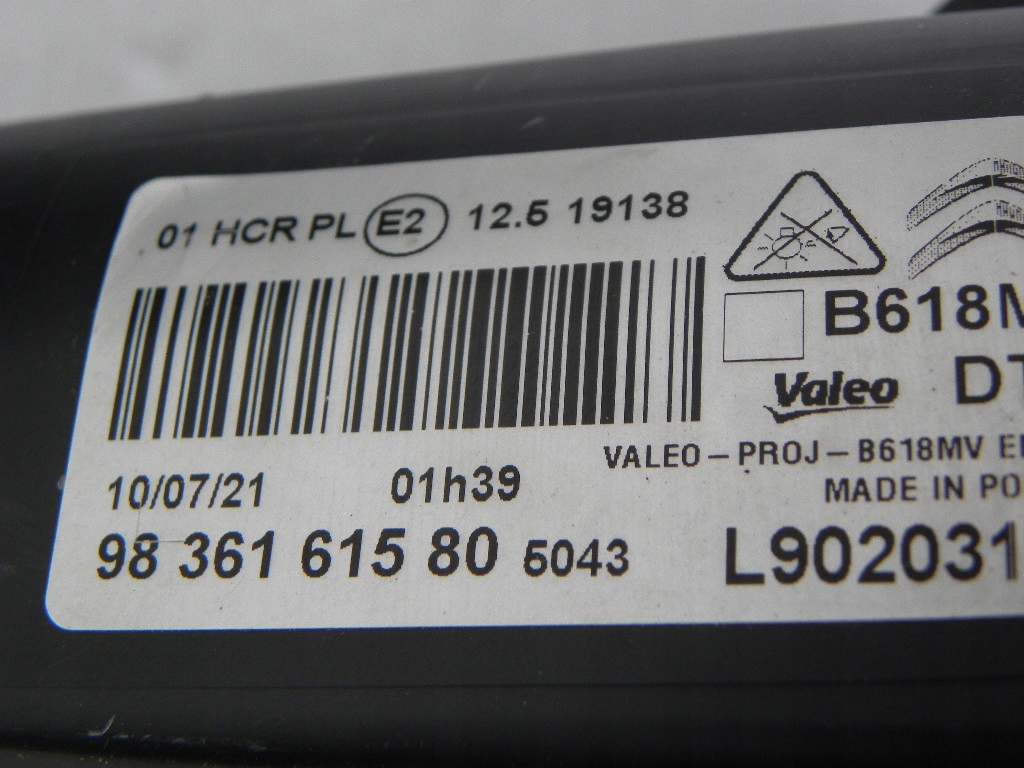 фото №8, Citroen c3 iii lift лампы передние 21-2024 rok