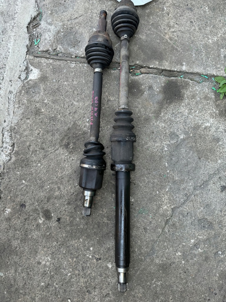 фото №1, Ford fiesta v mk6 02-08 1.4 tdci привідний вал ліва короткий