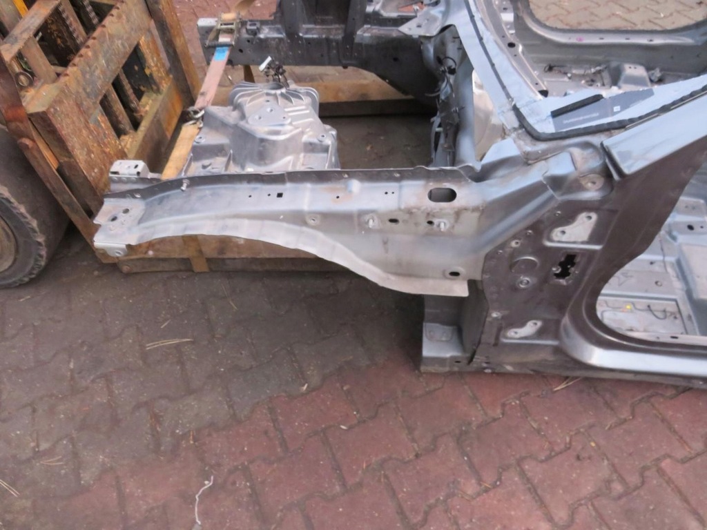 фото №1, Чверть лонжерон лівий перед jaguar xe