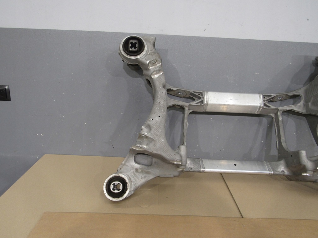 фото №14, Audi e-tron gt подрамник подвеска задняя