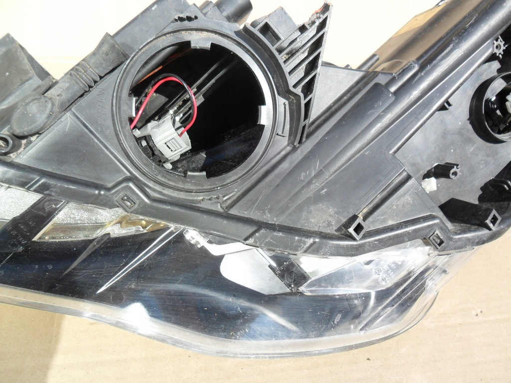 фото №12, Audi a1 ксенон led лампа правая 8x0941006