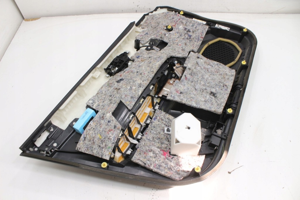 фото №7, Обшивка правый перед nissan maxima a35