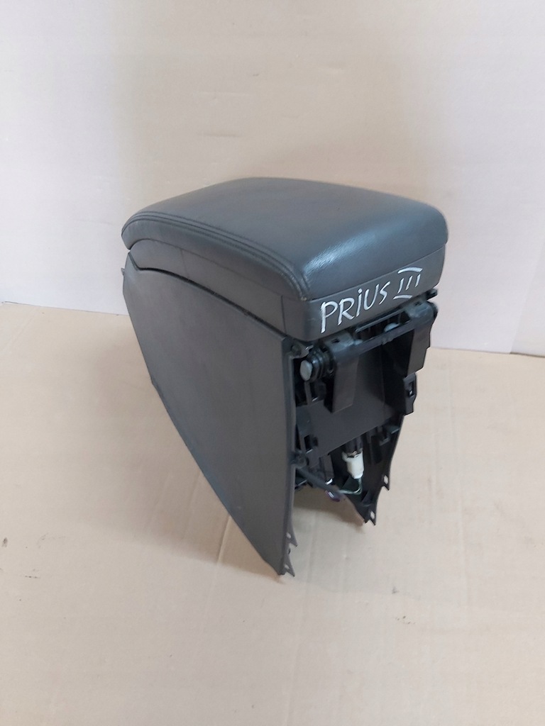 фото №5, Toyota prius iii туннель бардачок подлокотник кожа