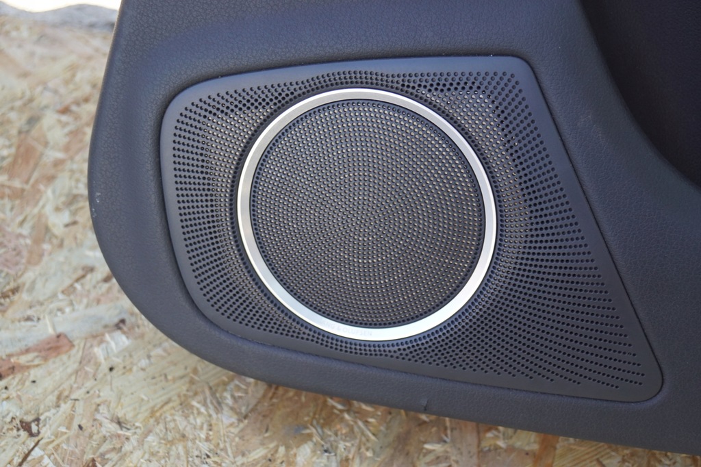 фото №6, Обшивка дверь правый задняя audi a4 b8 s-line