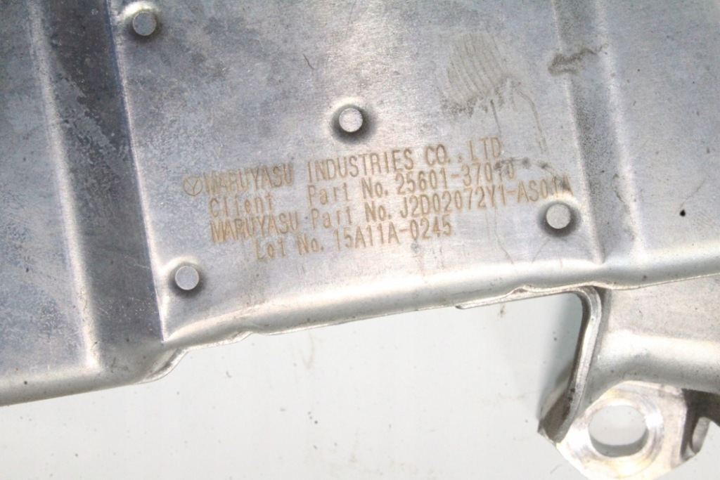 Радіатор egr lexus ct zwa10_ 2560137010 1.8l hybrid 73kw 2011 Зі Шроту