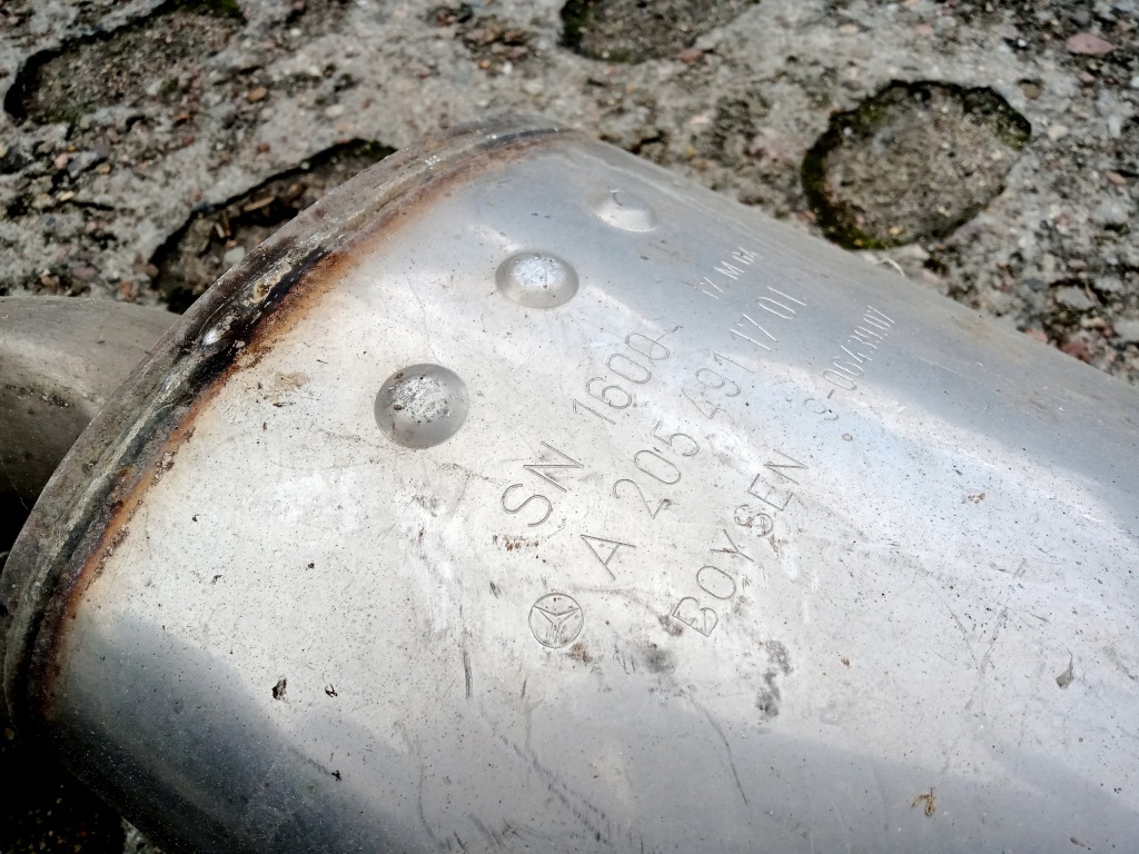 Mercedes c w205 гаситель конечный a2054907221 a2054911701 с Разборки