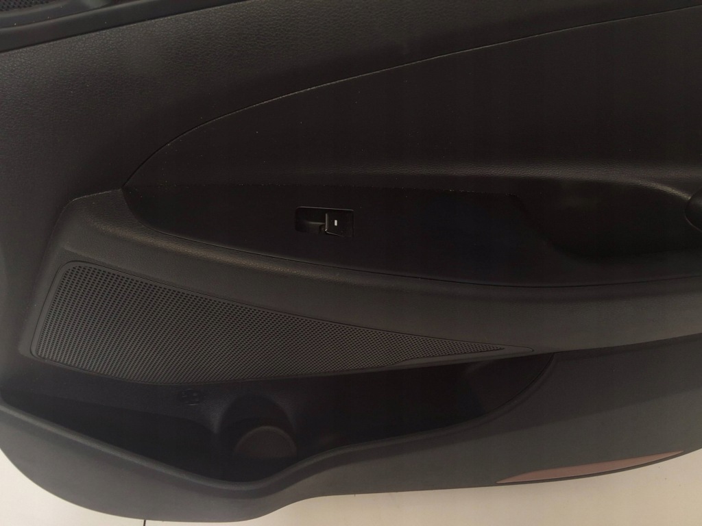 фото №2, Hyundai tucson iii обшивка двері правий перед