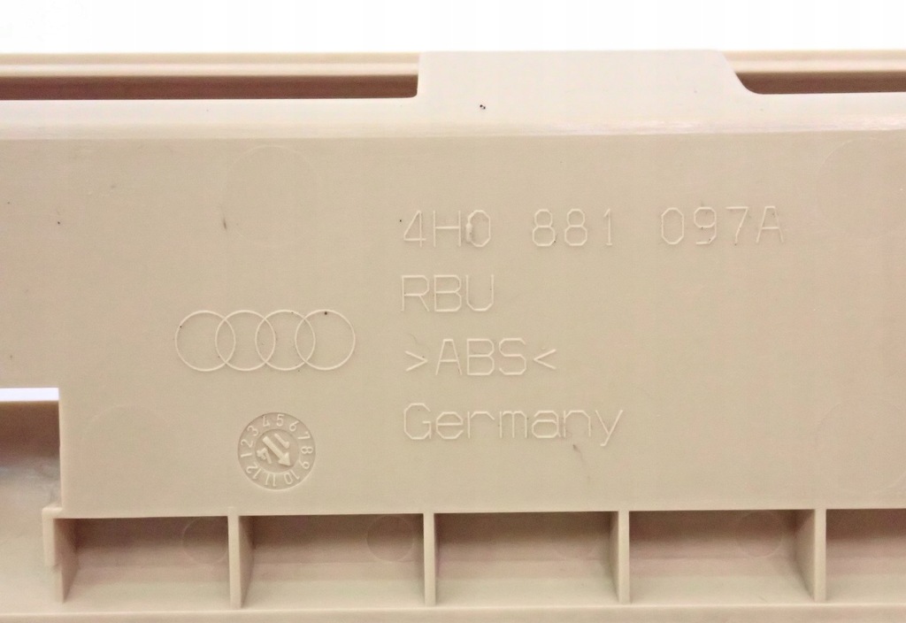 фото №7, Кришка напрямна сидіння 4h0881097a audi a8 s8 d4