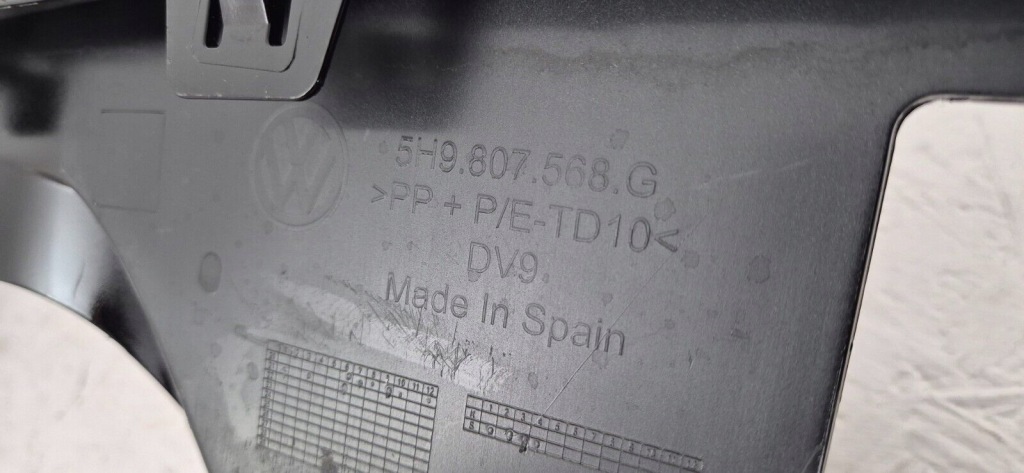 фото №11, Vw golf 8 viii r 5h9 kombi 2020- спойлер бампер задняя 5h9807568g