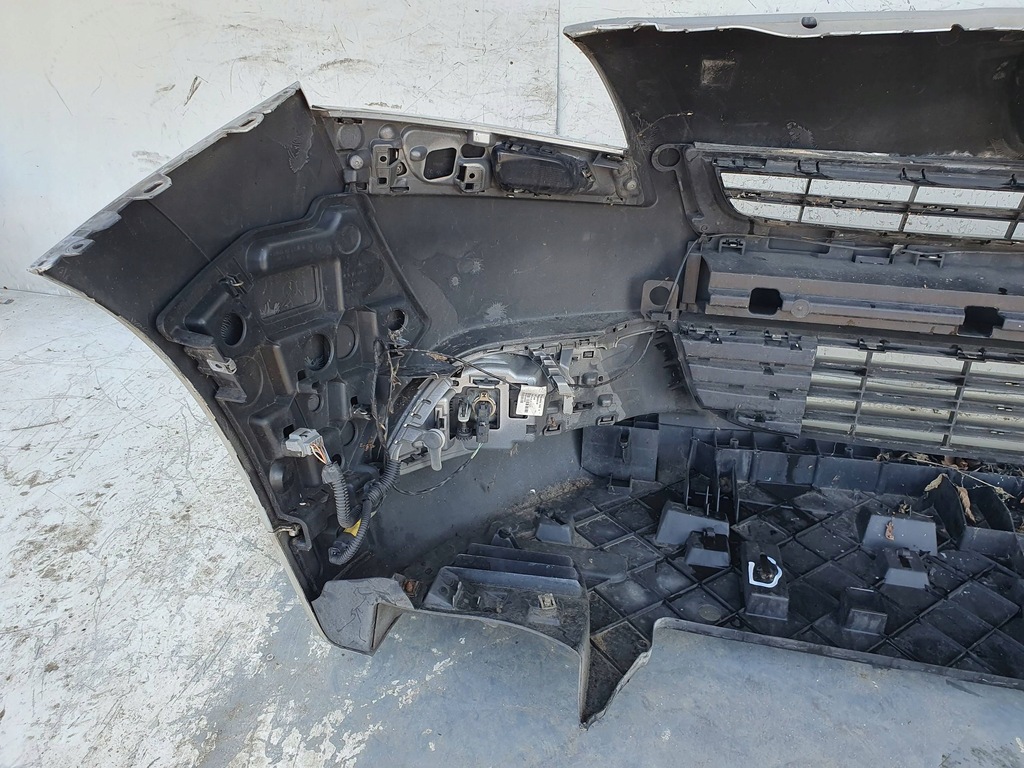 фото №11, Peugeot 5008 1 i бампер перед передний