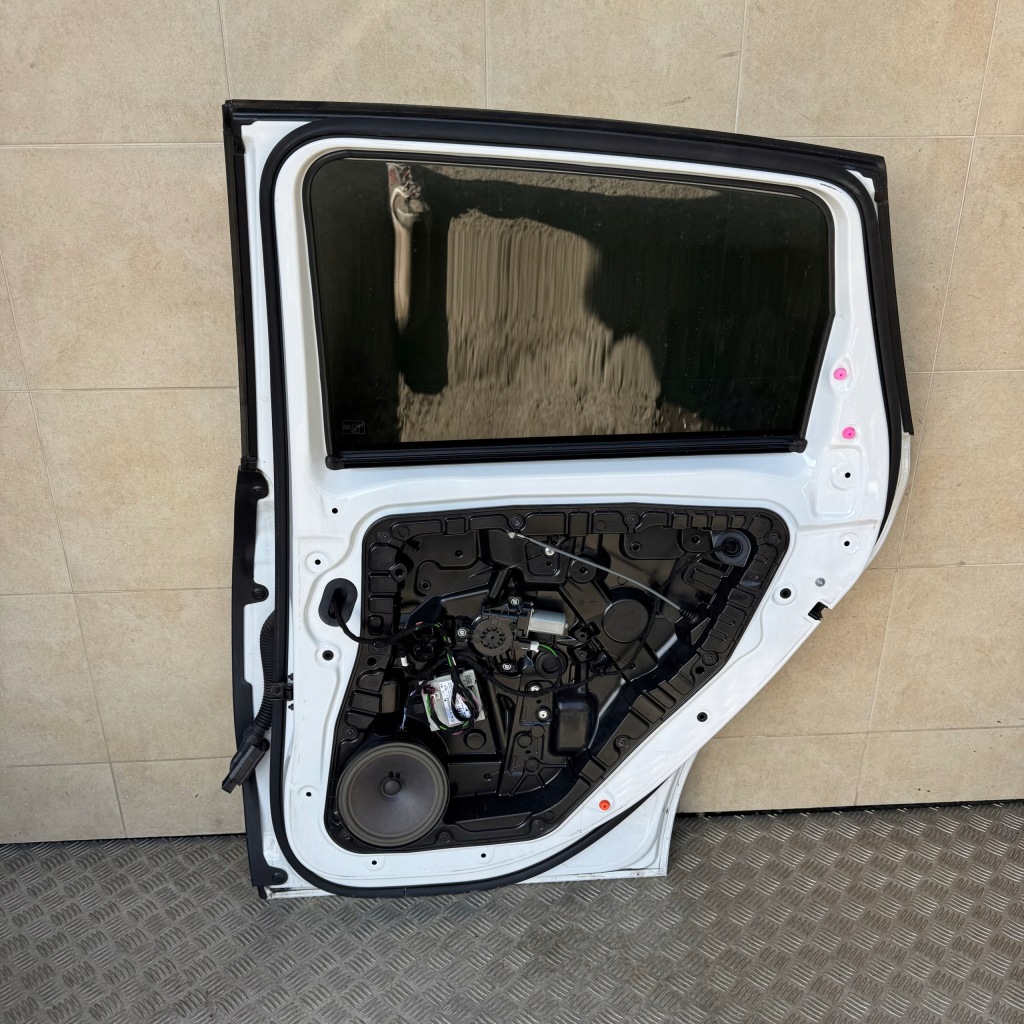 фото №4, Дверь задние правое mercedes b-klasa w247 2019 rok