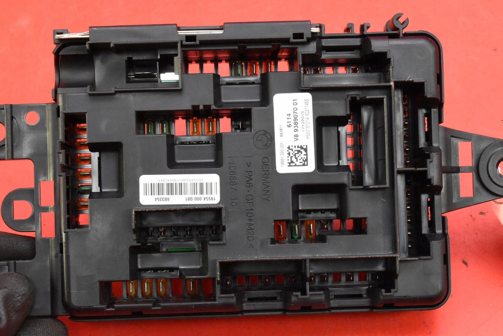 фото №10, Коробка предохранителей 9389070 bmw 4 f36 2.0 d 190 km 13-17