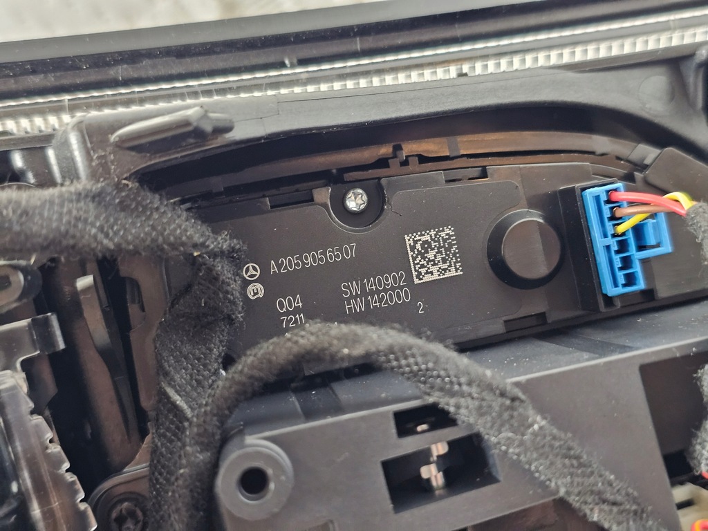 фото №10, Dekor туннель панель средний управление переключатель консоли mercedes w205