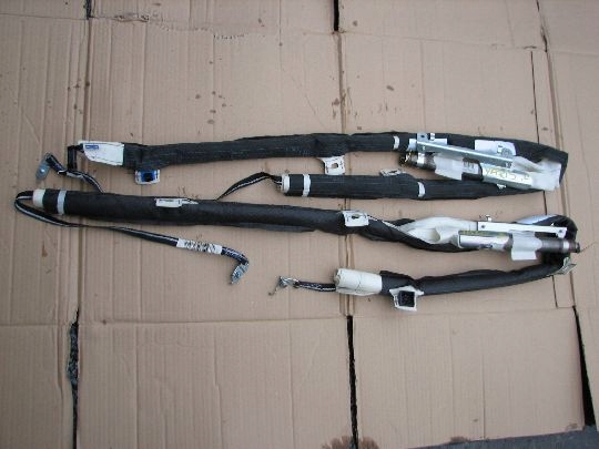 фото №1, Шторка безопасности правая левая toyota yaris 2008 rok.