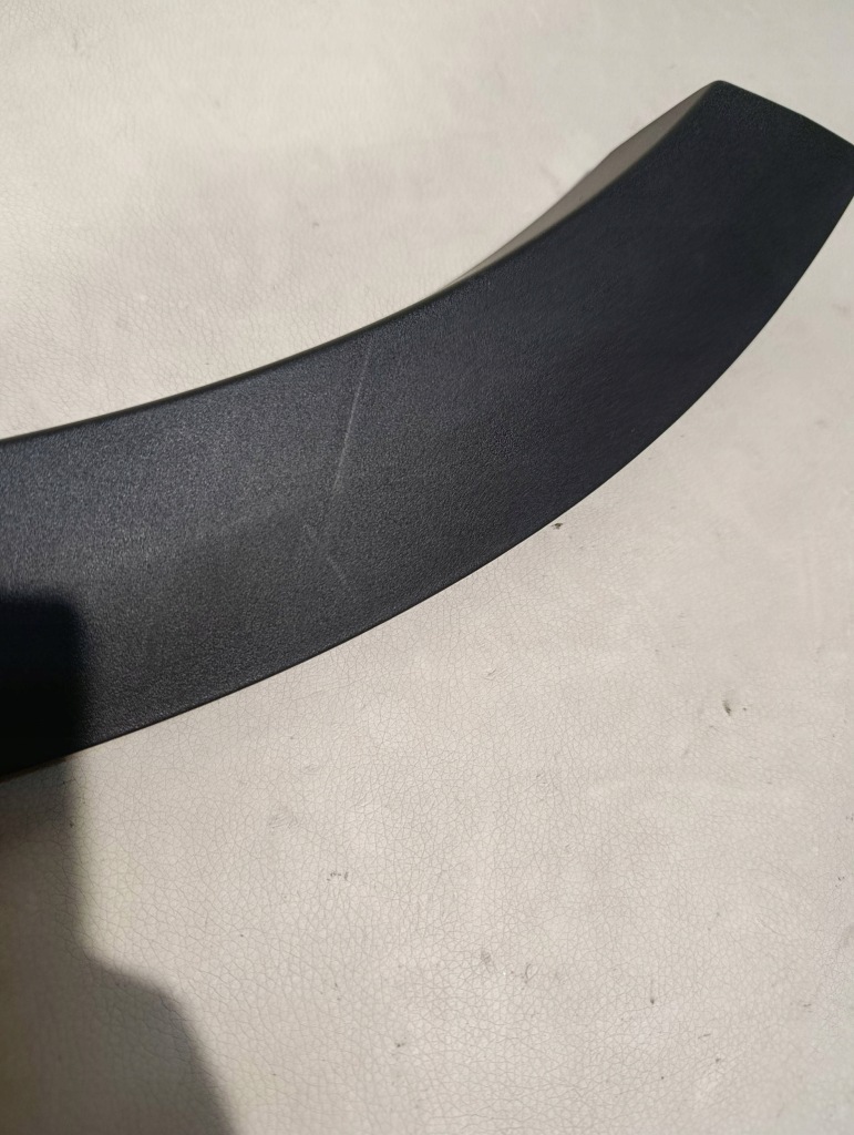 Молдинг крила задні правий mg marvel r 10320427 Зі Шроту