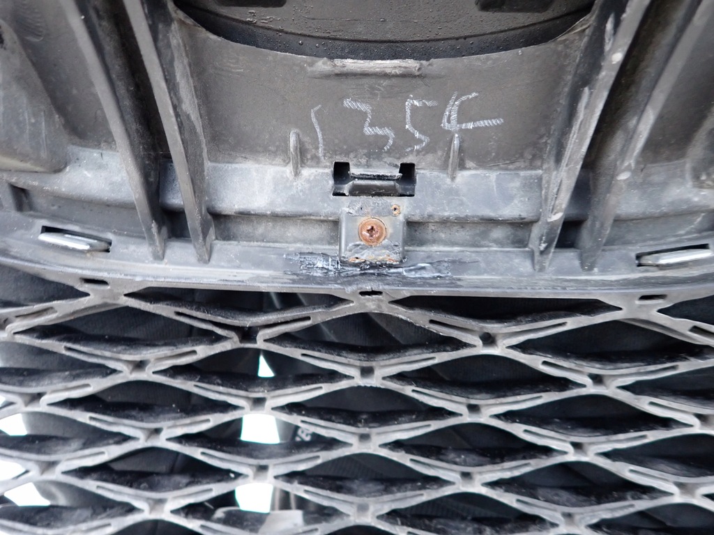 фото №10, Kia carens iv 13-16 бампер перед передній