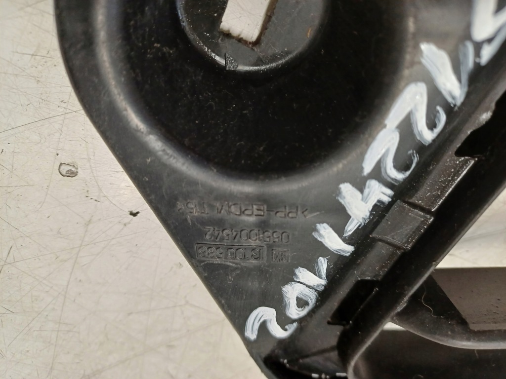 фото №8, Opel vectra c signum 02- решётка бампера перед передняя 13100588