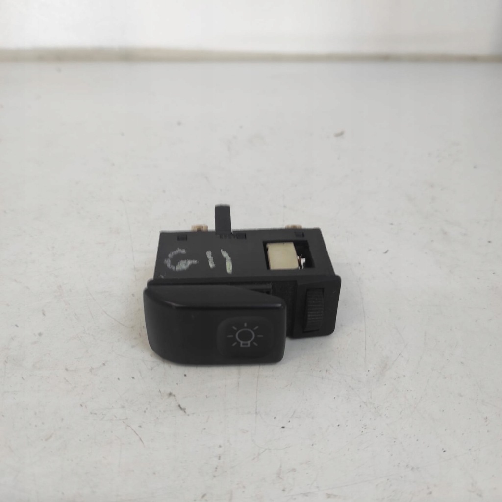 фото №1, Переключатель света выключатель seat toledo 1 1l0941531