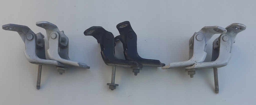 фото №1, Ford fiesta mk7 3-5 двері петлі петля двері лівий перед