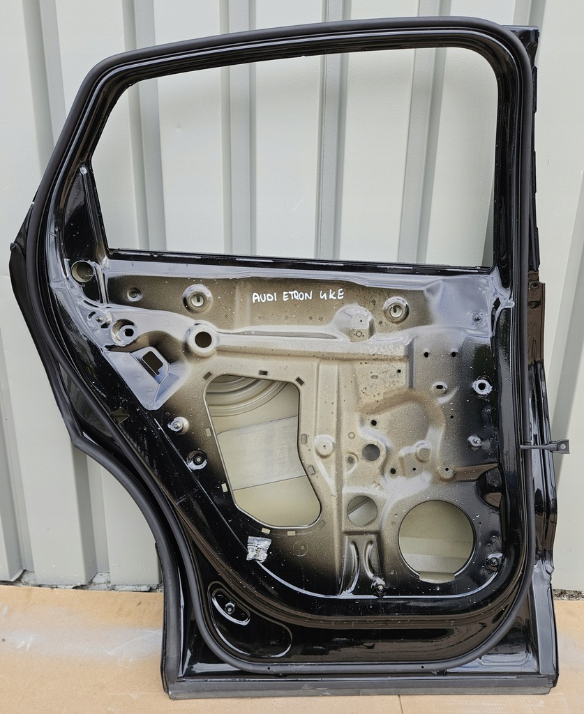 фото №16, Ліва задні задня двері audi q8 e-tron etron 4ke 2018-