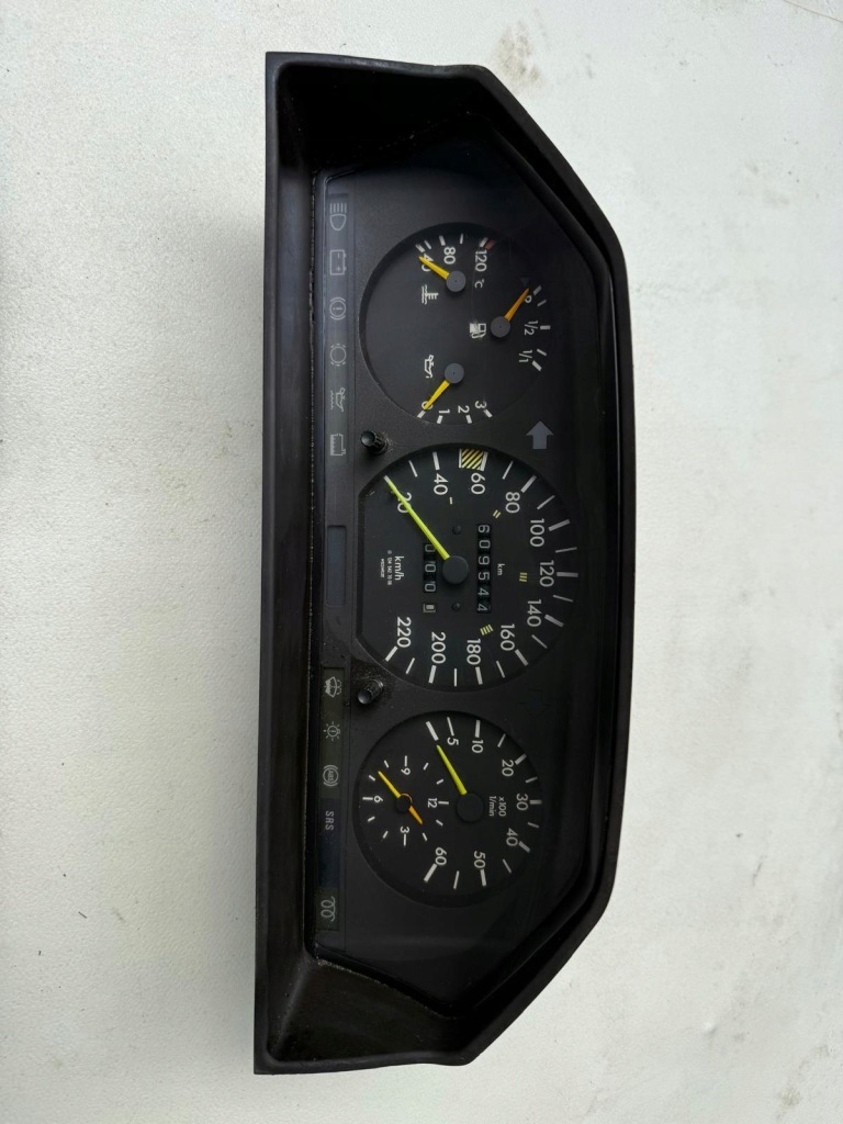 Купити Панель приборів mercedes w124 дизель k0.825