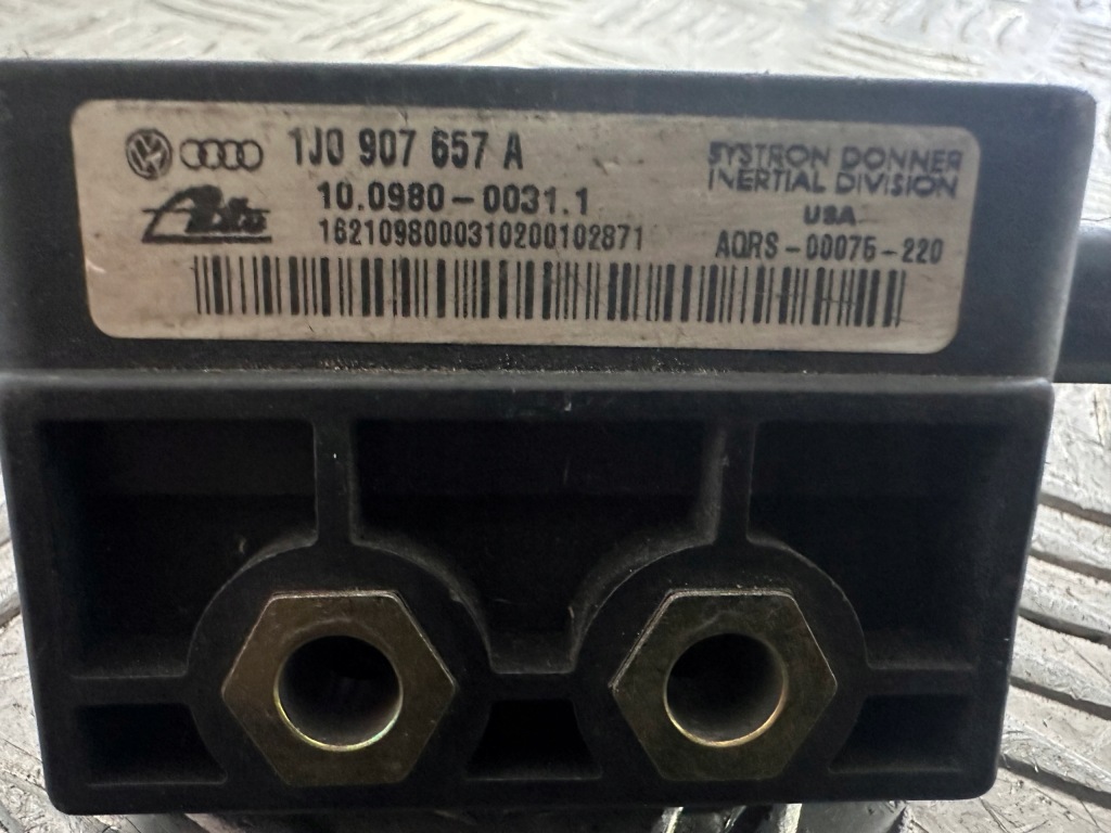 фото №5, Vw golf iv 1.6 16v датчик esp 1j0907657a 1j1907637a