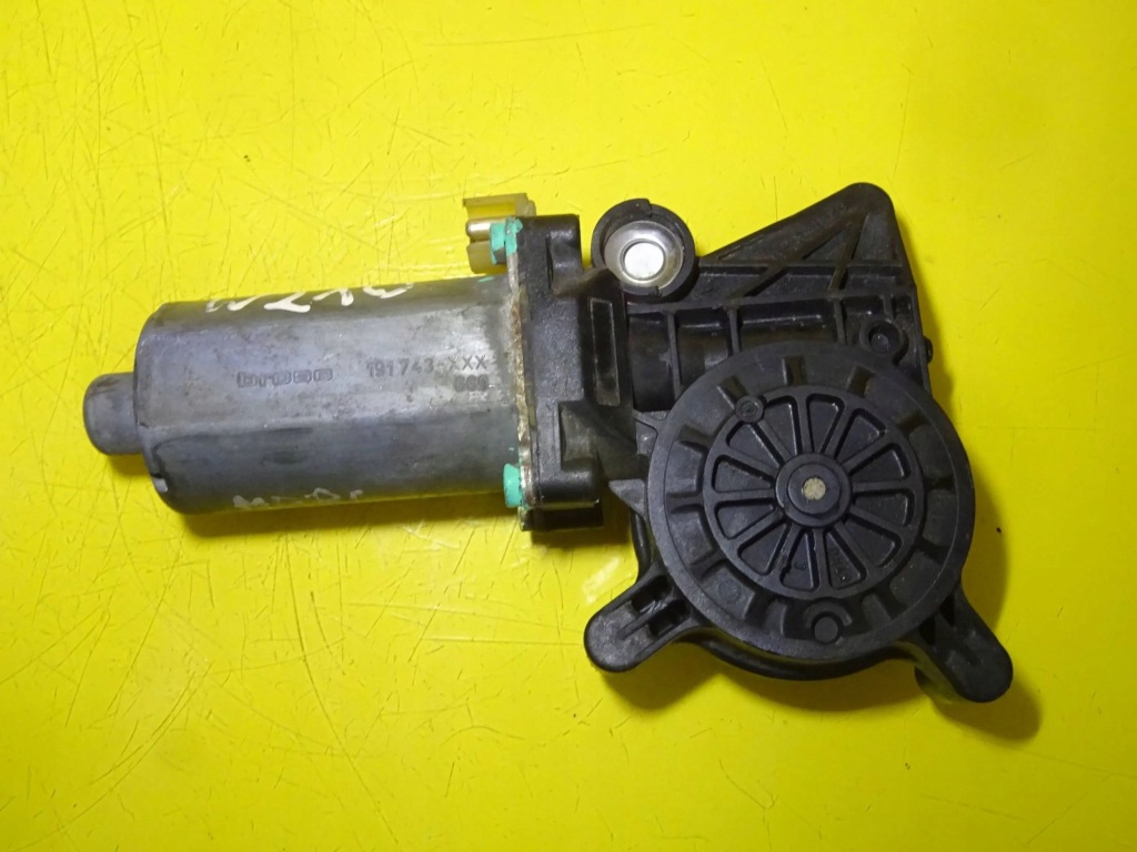 фото №1, Моторчик стекло правый перед mercedes w210 nr81