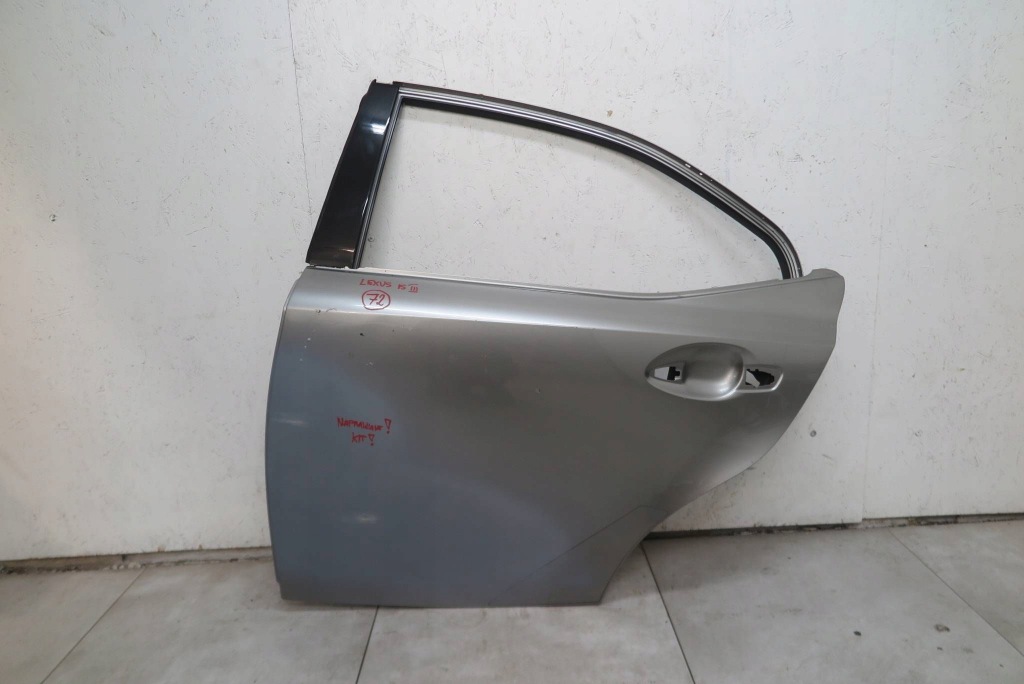 Купить Дверь левое задняя левое  задняя lexus is 3 3 2013- xe30