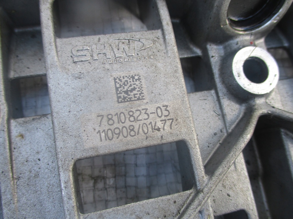 Купити Насос оливи bmw f10 f11 f20 f21 f30 f31 x1 e84 e90 e91 рестайлінг  2.0d