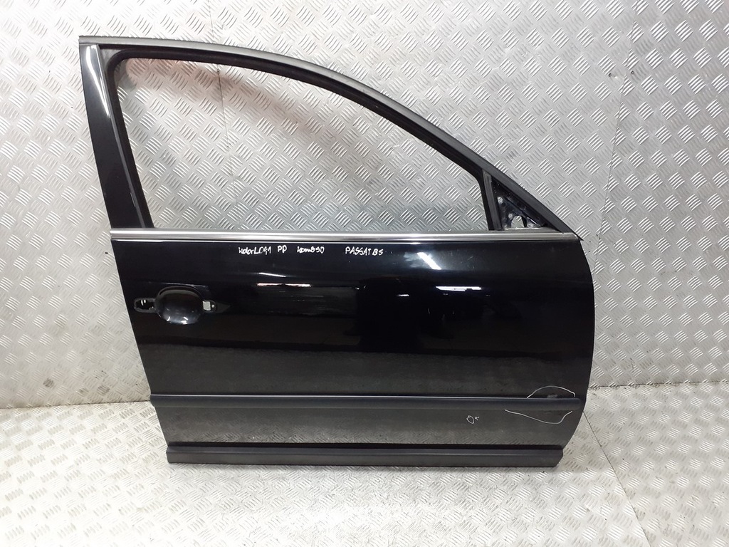 фото №1, Дверь правый перед vw passat b5 lo41