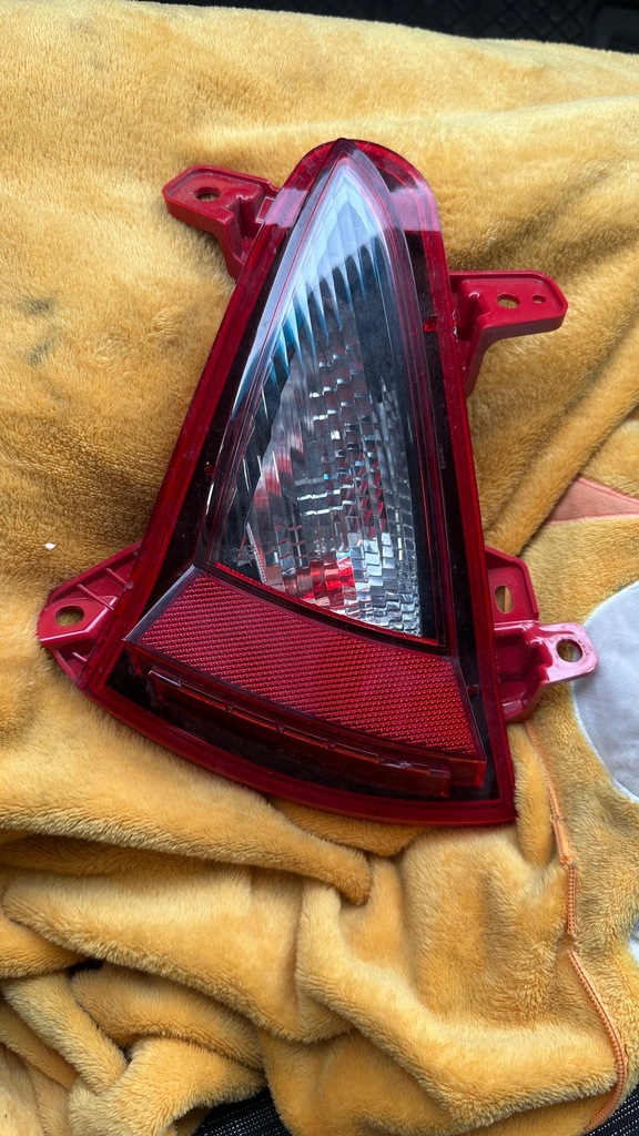 фото №1, Kia sportage v лампа протитуманна права rok 2021- 92406-r2000