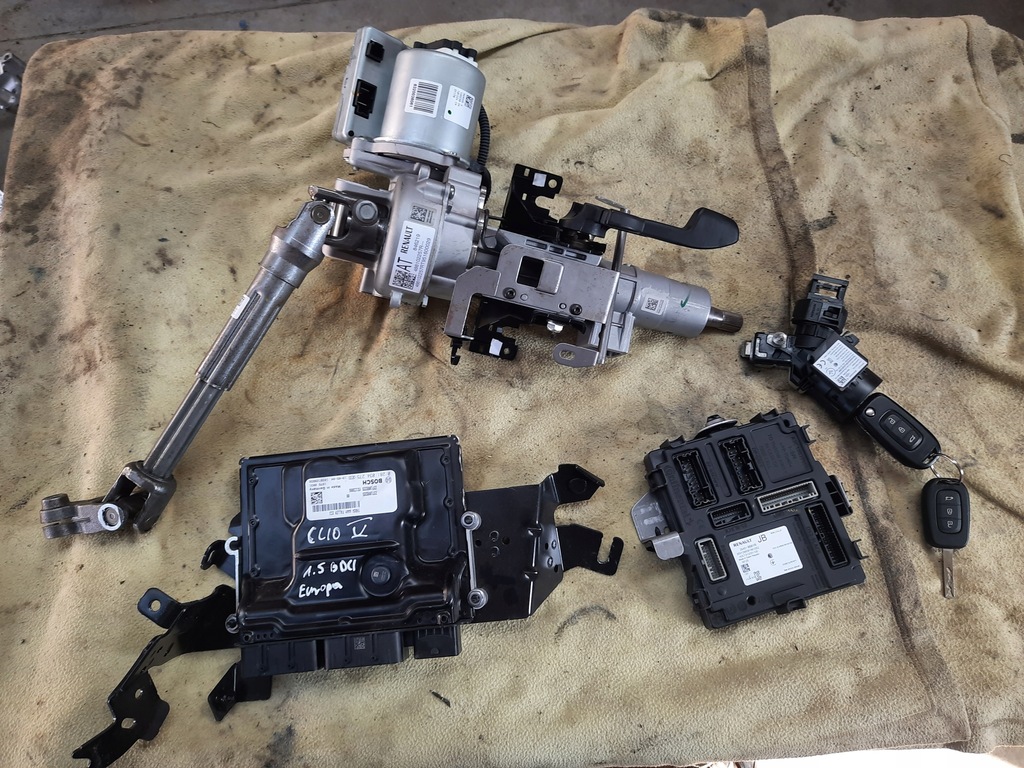 фото №1, Clio v 1.5 dci blue бортовий комп'ютер набір стартовий