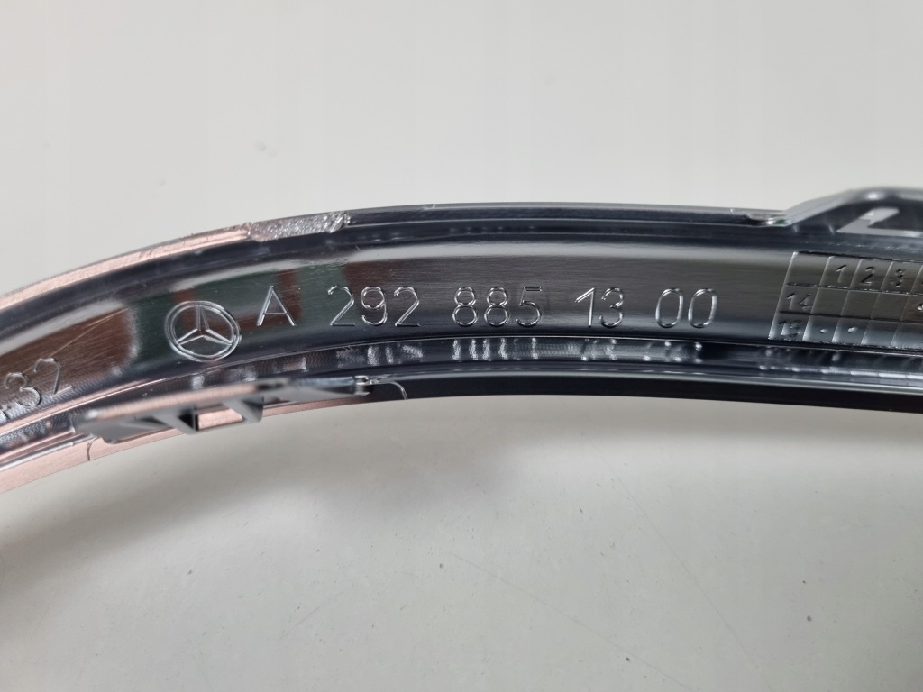 Купити Mercedes gle купе w292 хром молдинг бампера задній a2928850074