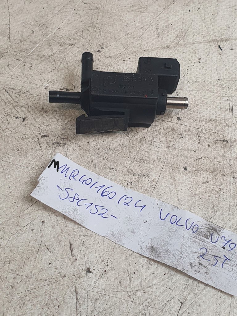 фото №6, Клапан вакуумa оригинальный номер 30670448 volvo v70 ii 2.5t 03r.