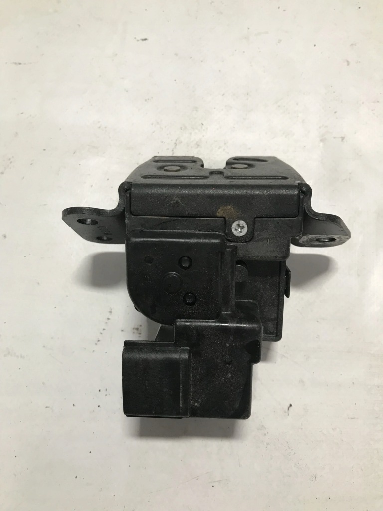 фото №1, Замок крышки задняя hyundai i30 ii 12- kombi