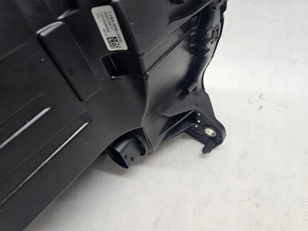 фото №8, Land rover defender ii 2 20 лампа перед левая full led l8b213w030ef