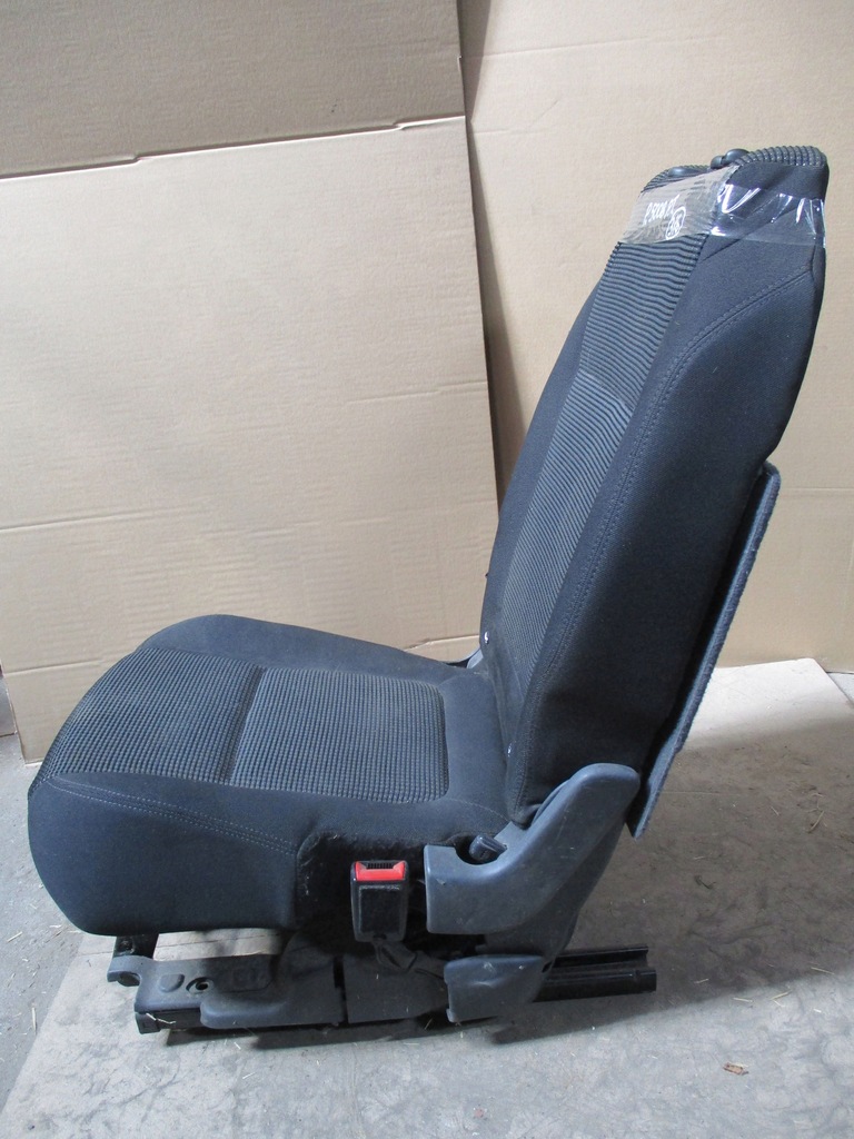 фото №13, Сиденье правый задняя peugeot 5008