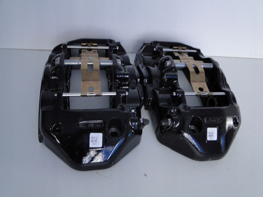 фото №6, Mercedes комплект суппорты передние суппорт black series 63 amg sls 197 c197