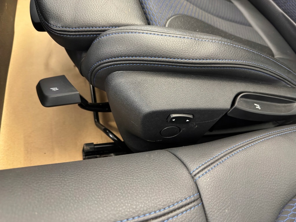 фото №3, Bmw x2 f39 сиденья