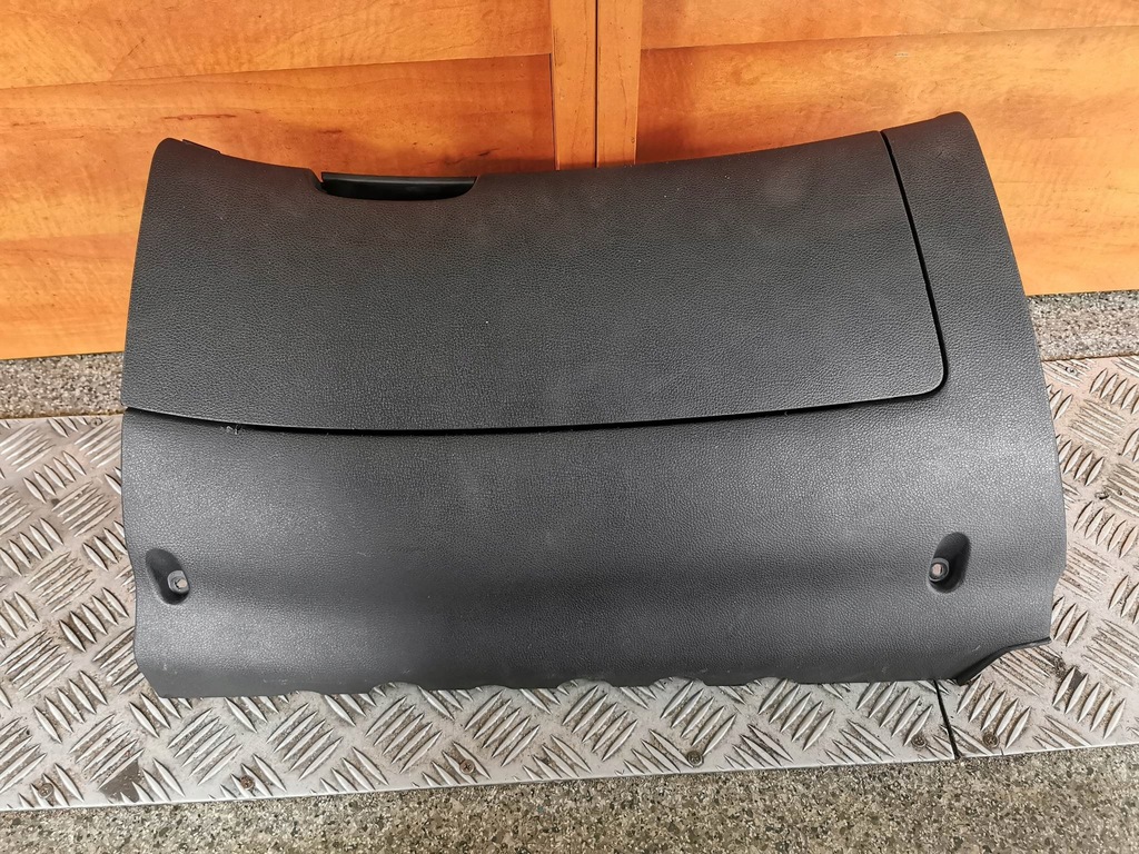 фото №1, Бардачок пассажира skoda octavia ii 2 lift 1z1857103