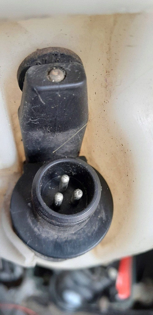 фото №7, Audi a8 s8 d2 4d бак рідина do омивача скло передньої / лобове