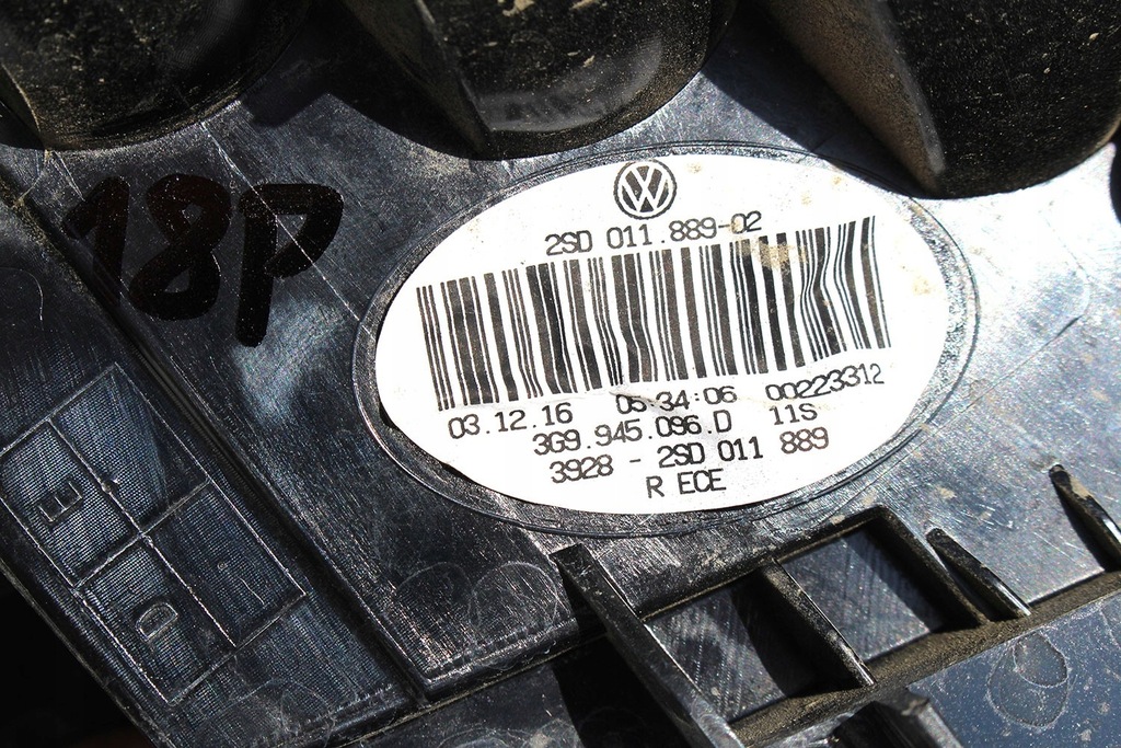 фото №13, Vw passat b8 kombi задня бампер задній + кришка багажника багажника + лампи лампа led ko