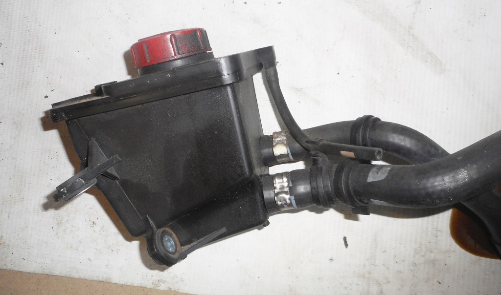 фото №4, Alfa romeo 159 бачок підсилювача