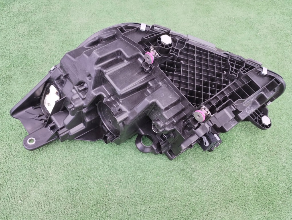Фара праві перед bmw z4 g29 5a2db96-02 оригінальний номер європа  full led гарний стан giełda poznań Зі Шроту