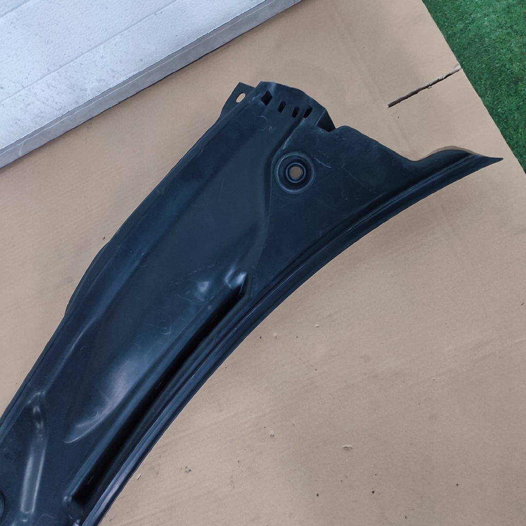 фото №9, Жабо mercedes slk w171 a1718300013