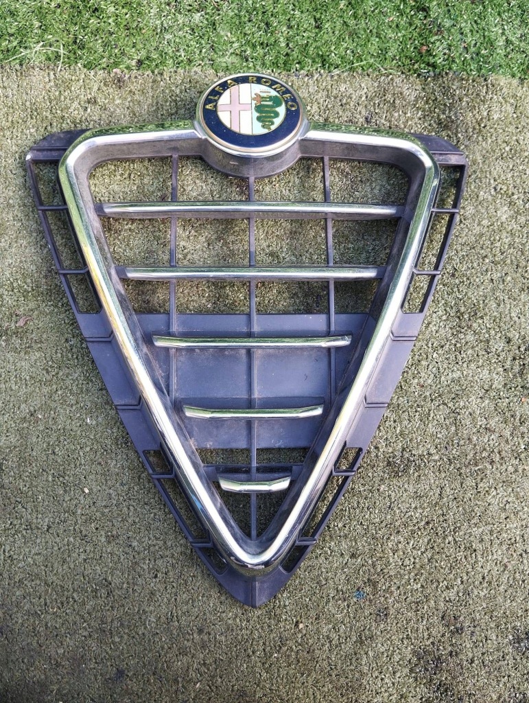 фото №1, Alfa romeo giulietta 13- lift решітка радіатора решітка радіатора перед 156085889 оригінал