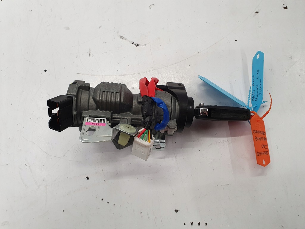 фото №1, Hyundai i40 замок зажигания ключ 1.7crdi