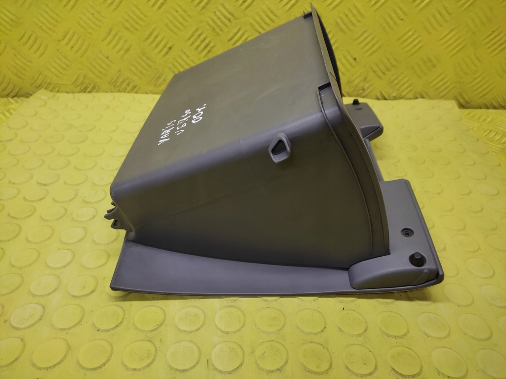 фото №4, Toyota yaris verso бардачок пассажира 5555052020