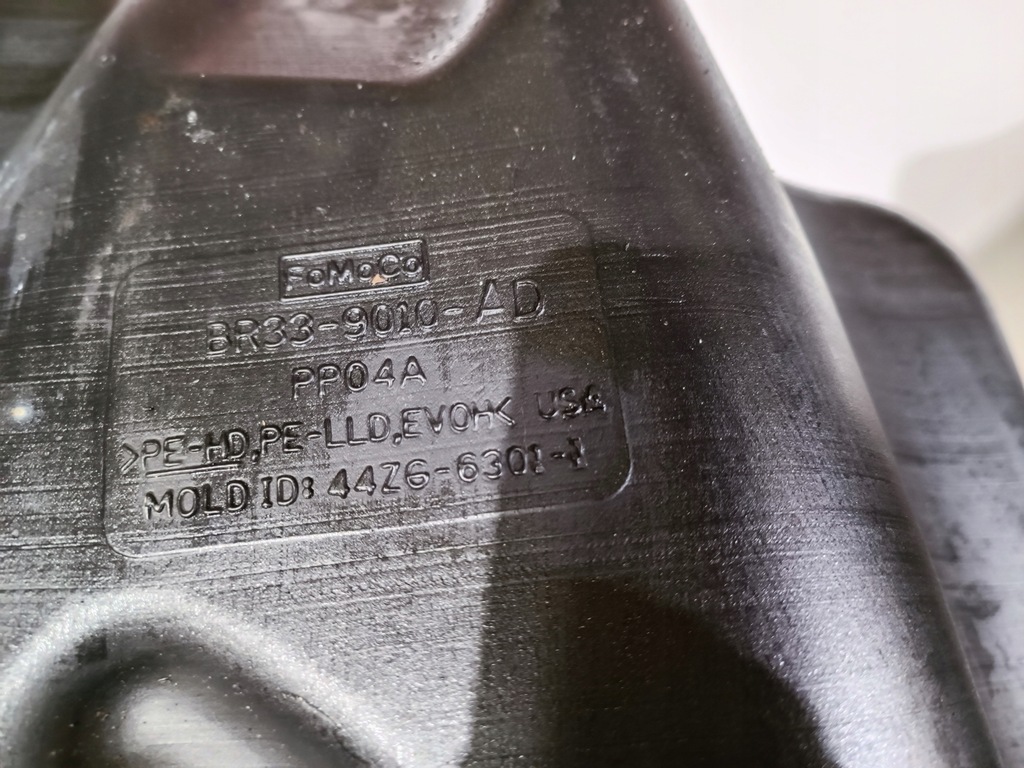 фото №11, Бак топлива bak kompletny ford mustang 2011-2014